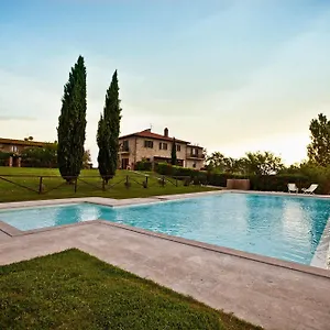 https://fattoria-voltrona.it-tuscanyhotel.com