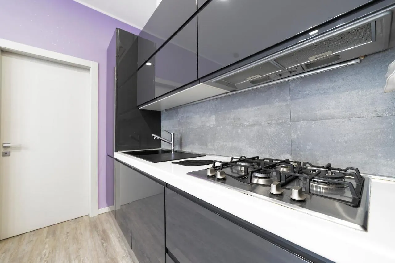 A due passi da Piazza Firenze Apartment Milano
